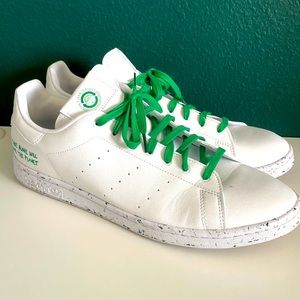 Stan Smith Adidas “The Clean Classics” 🟢